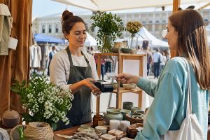 Онлайн-касса для выездной торговли, ярмарок и рынков: актуальные требования 54-ФЗ в 2026 году