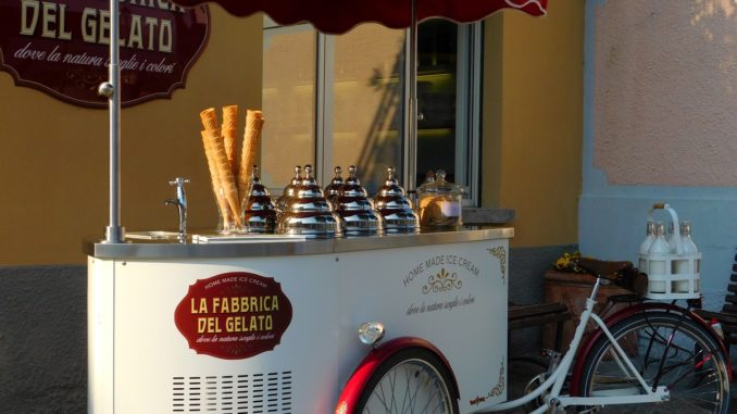 Торговля мороженым на улице: нужен ли кассовый аппарат