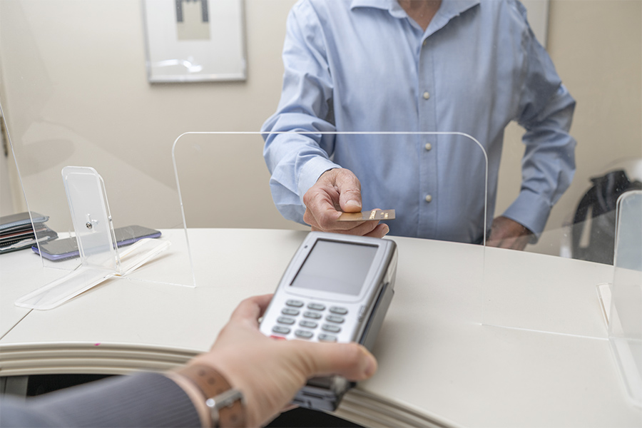 Может ли ИП на патенте работать без кассового аппарата