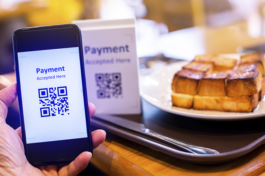 Как оплатить покупку по QR-коду